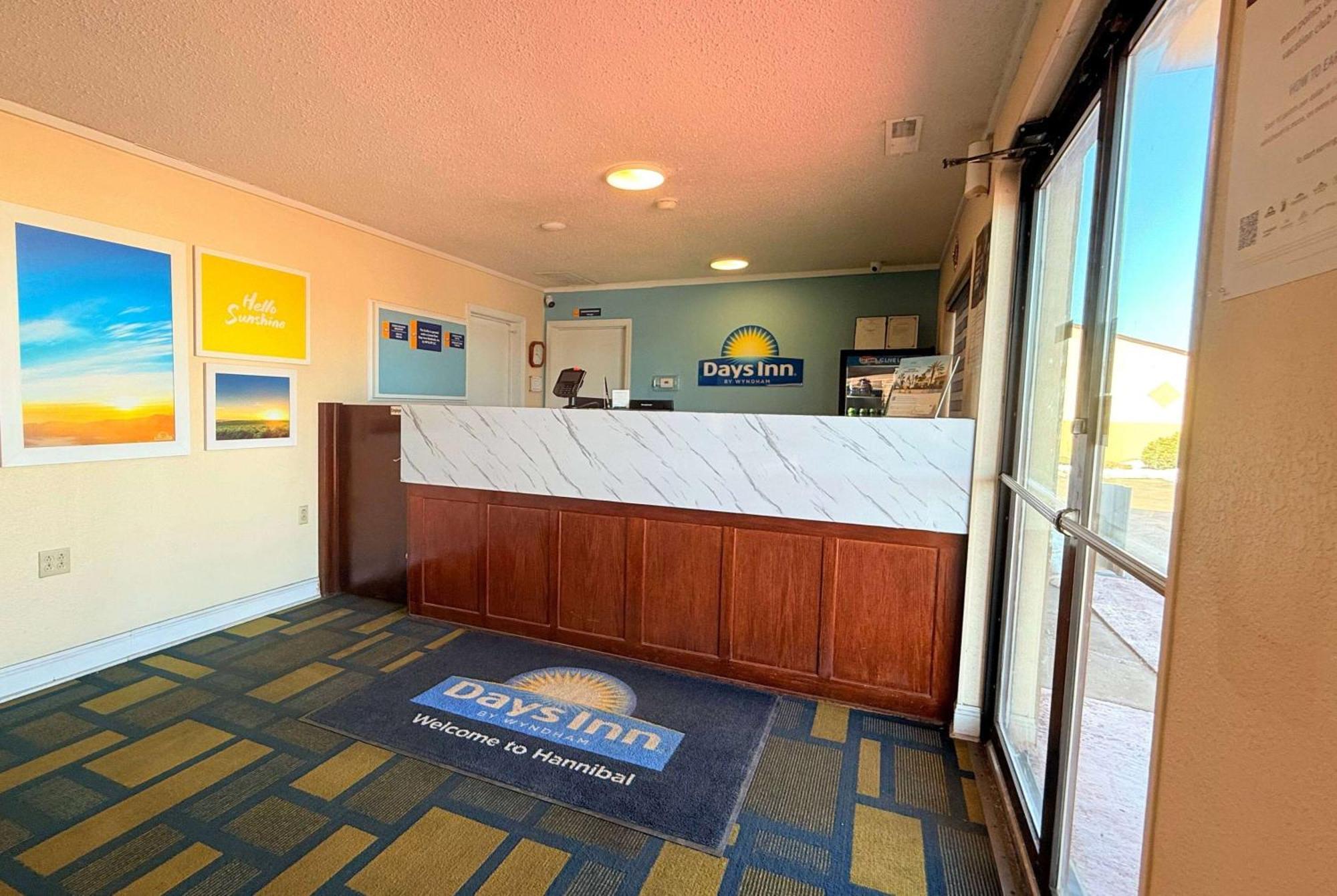 Days Inn By Wyndham Hannibal Buitenkant foto